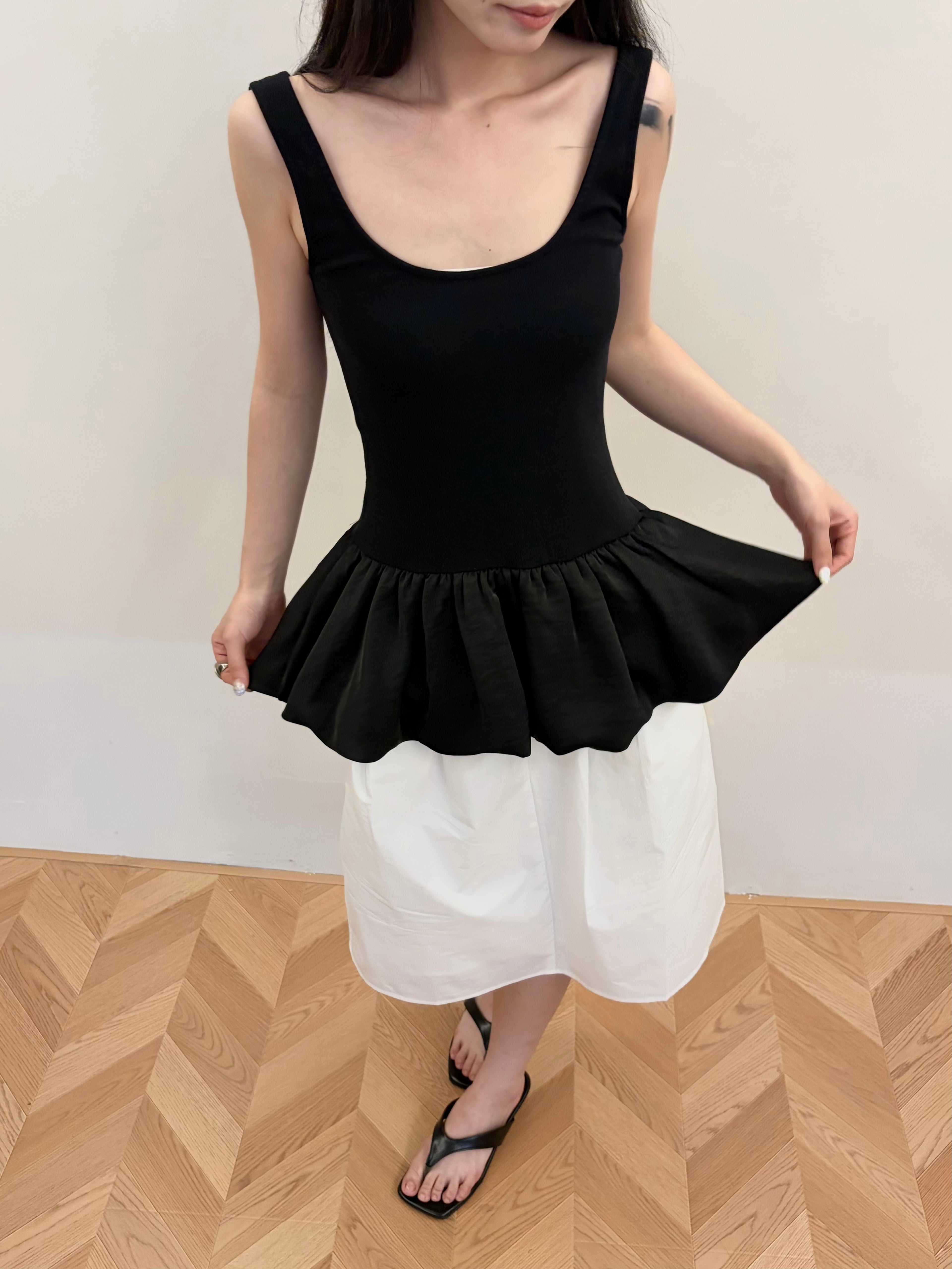 Tao‘s-Cream White Peplum Tank Top | Soft Feminine French Style